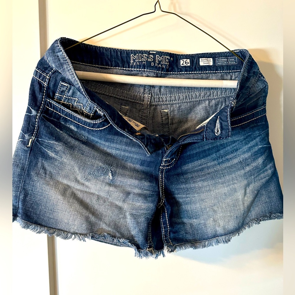 Miss Me Boyfriend Short - sz 26